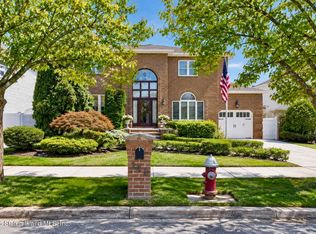 149 Finlay St, Staten Island, NY 10307