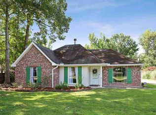 44503 Lakewood Dr, Prairieville, LA 70769
