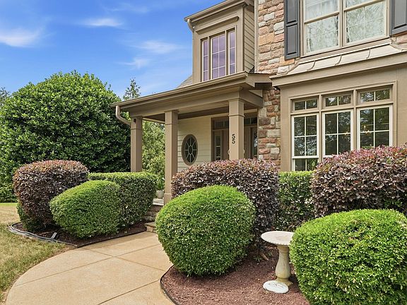 5th image of 55 Princeton Manor Dr