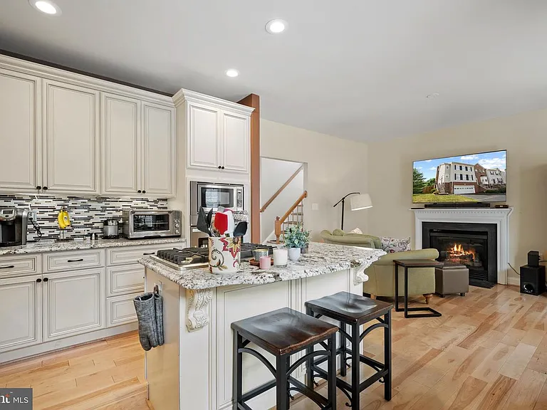 670 McLeary Sq SE — Photo 12