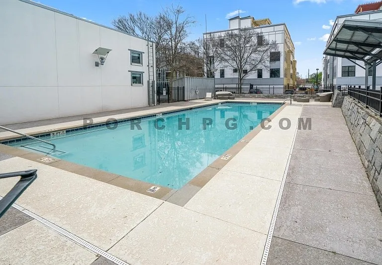 1661 La France St NE #228 — Photo 27
