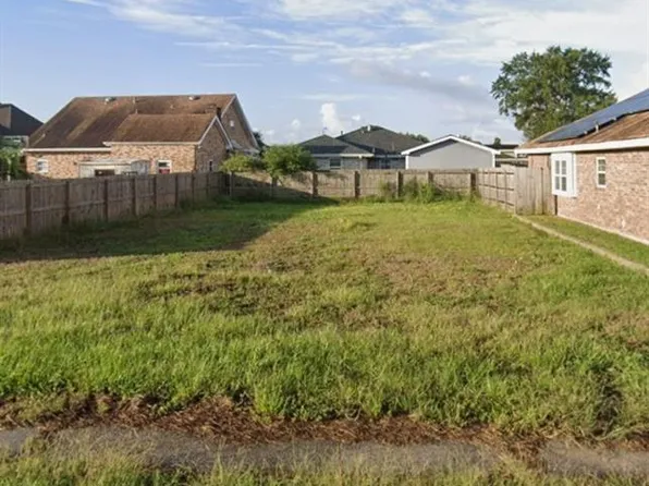 4512 Anais St, Meraux, LA 70075