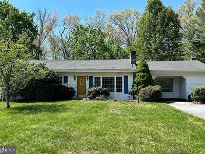 811 Conservation Dr, Hedgesville, WV 25427