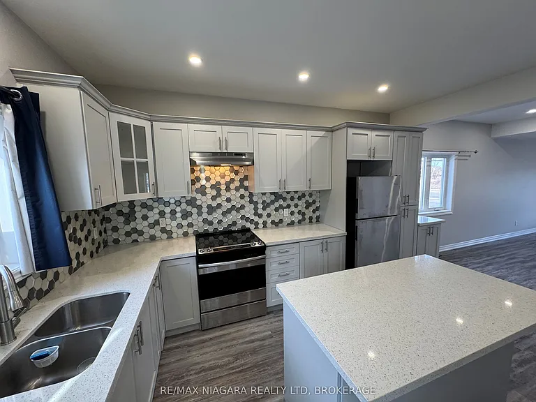 8196 McLeod Rd #1 — Photo 8