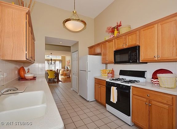 3rd image of 3109 Renard Ln