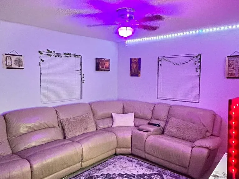 Coscester St — Photo 9