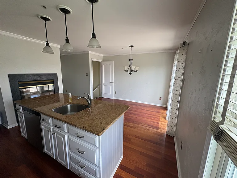 304 Huntington Ct #62 — Photo 7