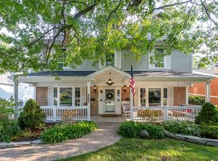 2245 Covert Rd, Glenview, IL 60025