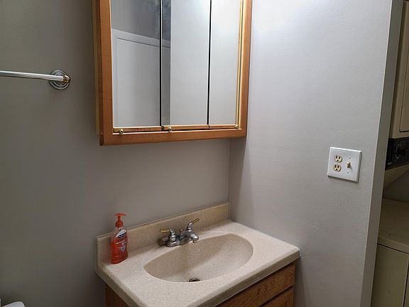 4th image of 847 Oxford Pl #847