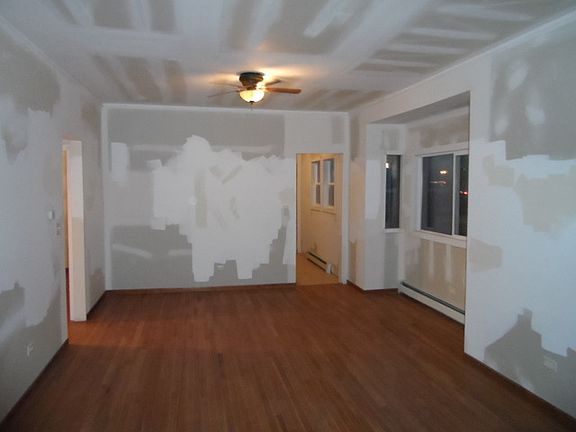 3rd image of 1541 S 56th Ct