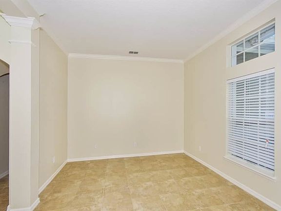 4th image of 371 Blue Stone Cir