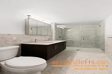 Rented by aptsandlofts.com