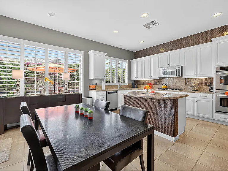 81157 Avenida Sombra — Photo 8