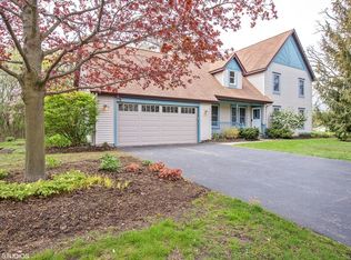 11741 Banford Rd, Woodstock, IL 60098