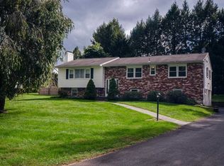 34 Pasture Ln, Poughkeepsie, NY 12603