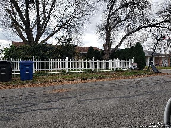 4th image of 4538 Guadalajara Dr