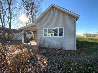924 N Bowman Ave, Danville, IL 61832