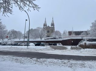 520 N Spring Ave #303, Sioux Falls, SD 57104