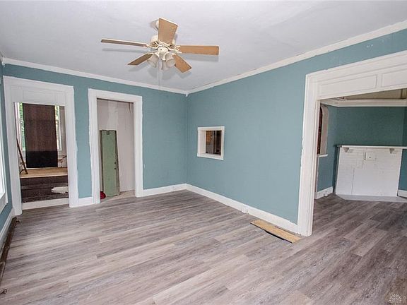 4th image of 128 Pleasant Ave