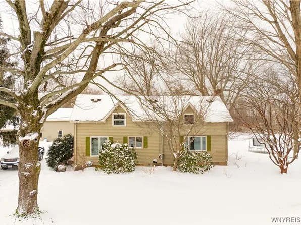 8905 West Ave, Portland, NY 14769