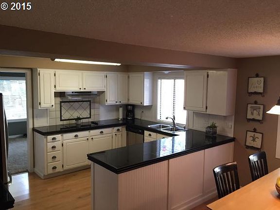 3rd image of 12704 SE 18th St
