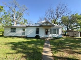 1301 E Chaney St, Paris, AR 72855
