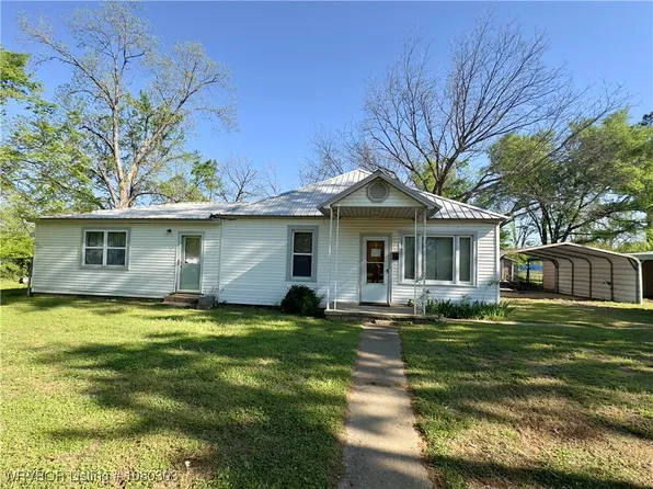 1301 E Chaney St, Paris, AR 72855