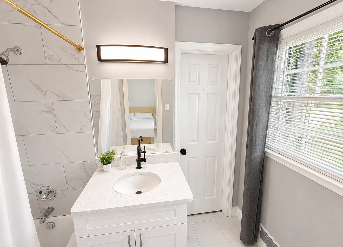 4491 Buckingham Cir — Photo 4