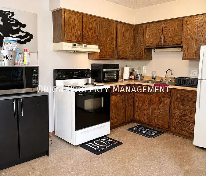 1106 T St — Photo 4