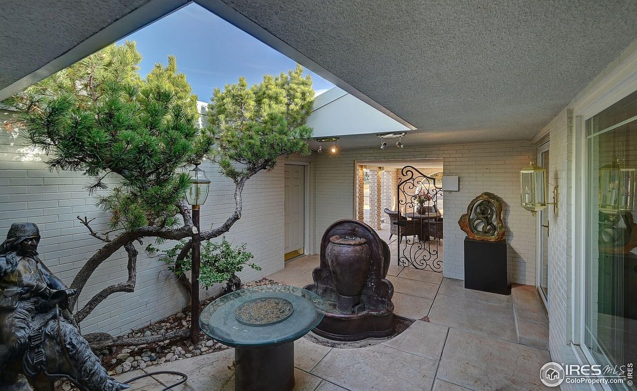 2123 Clubhouse Dr