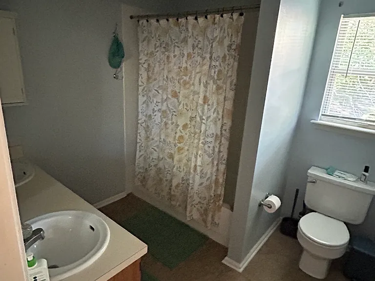 1742 Nestlewood Ln — Photo 4