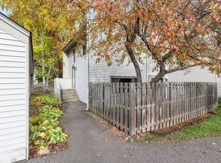 5527 E Bavarian Pass, Minneapolis, MN 55432