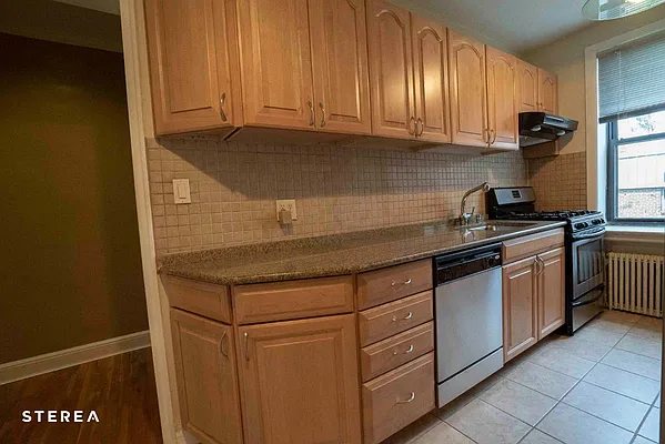 Sold by Sterea Agency | media 5