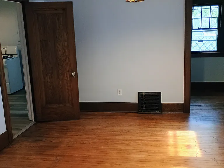 962 Stadelman Ave — Photo 8