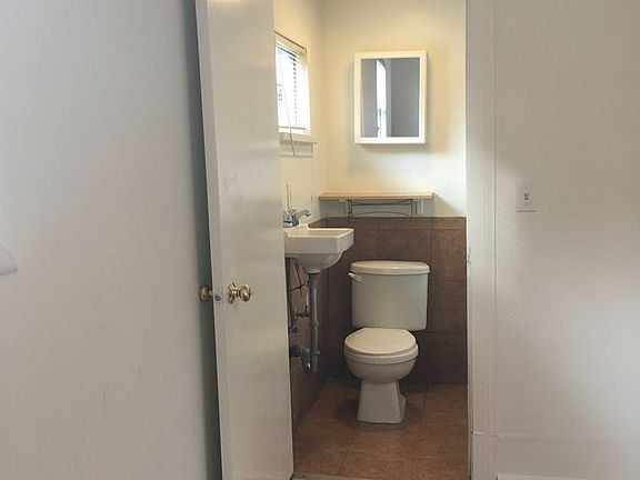 4th image of 9741 Whitmore St #9745