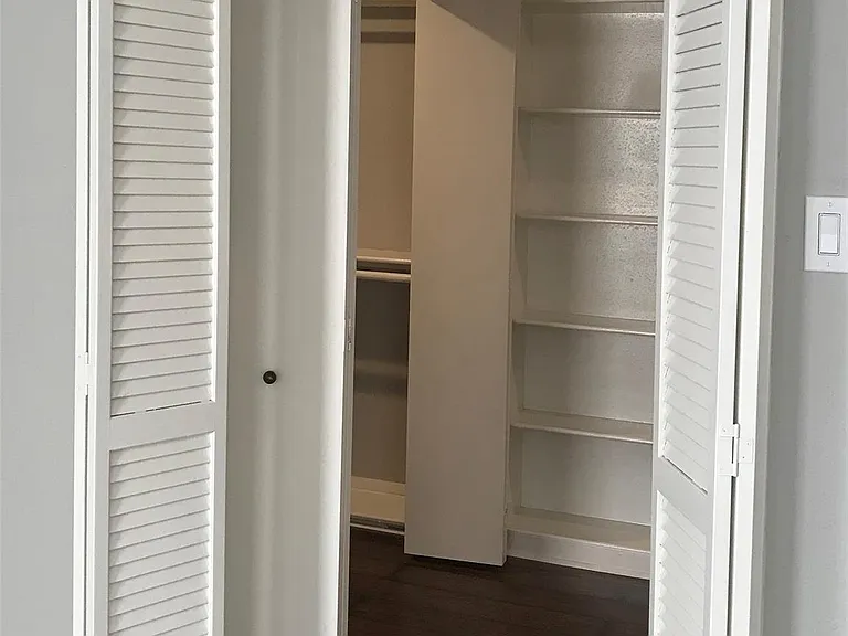 12625 Memorial Dr #30 — Photo 19