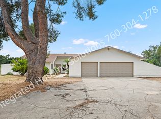 28147 Queensbridge Rd, Valley Center, CA 92082