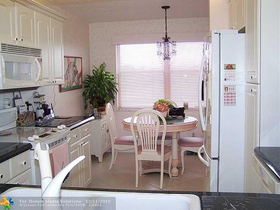 3rd image of 2603 NW 103rd Ave APT 405