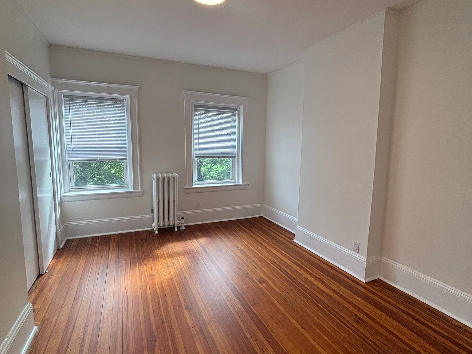 1 bed, 500 sqft, $2,400 — Photo 1