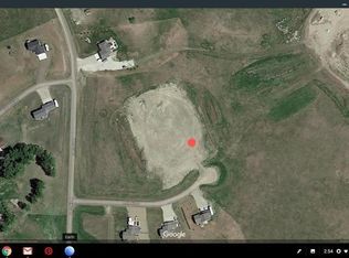 9002 Prairie Hills Dr, Bismarck, ND 58503