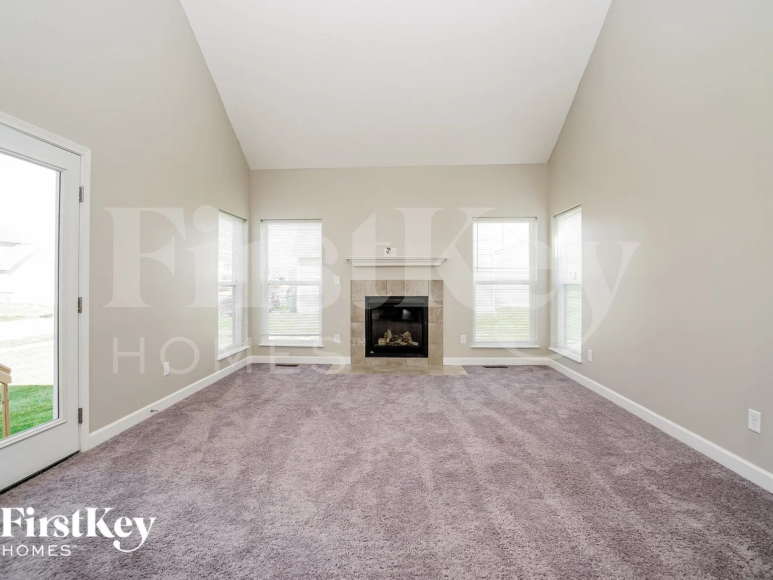 4 bed, 2.5 bath, 2234 sqft, $3,065 — Photo 2