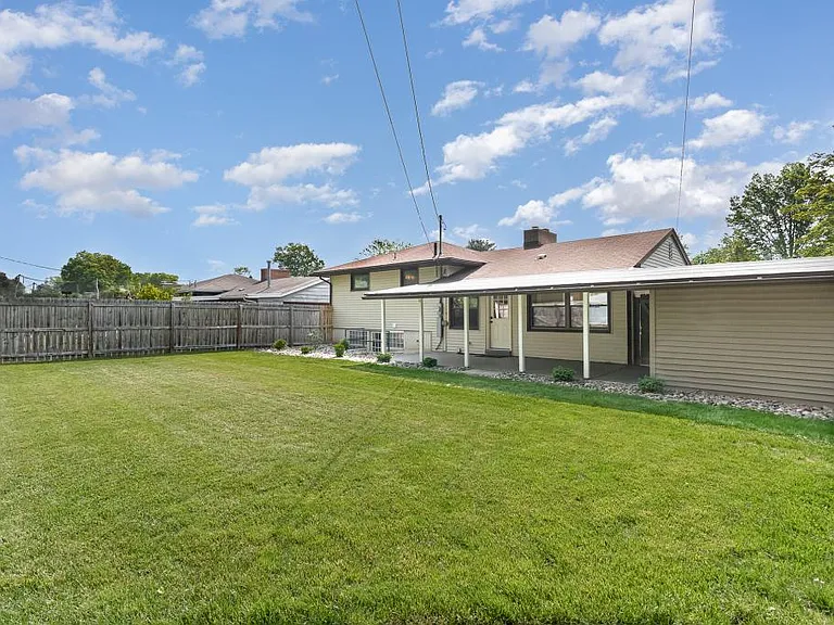 24 Cornell Dr — Photo 24
