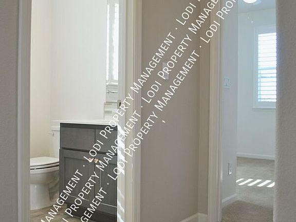 4th image of 1218 Cabernet Ct