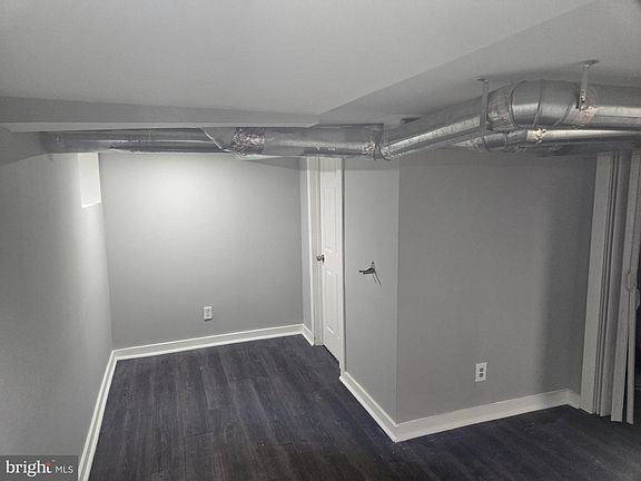 3rd image of 718 W State St