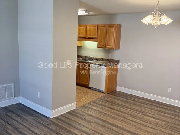 8458 Chisholm Rd, Pensacola, FL 32514