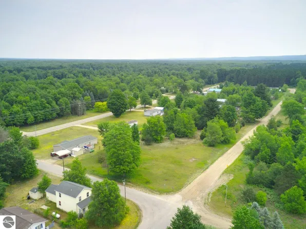 Beecher St, Thompsonville, MI 49683