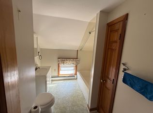 363 S Oxford St #3, Fall River, MA 02721
