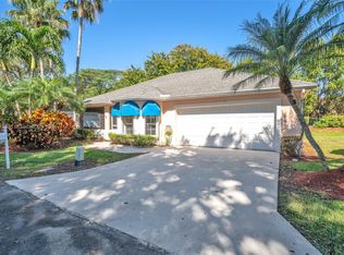 1945 SE 5th Ter, Homestead, FL 33033