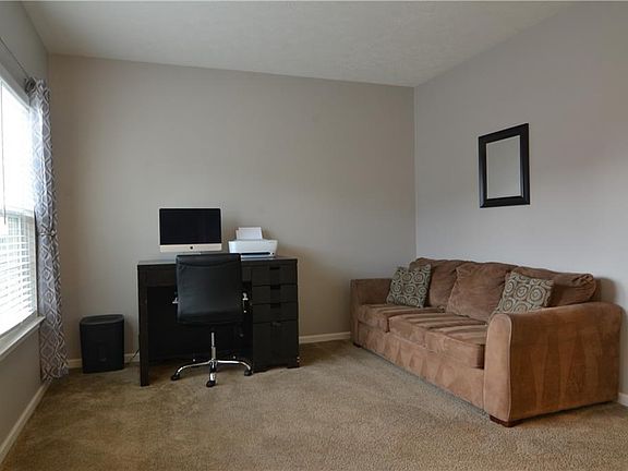 4th image of 1532 Crescent Dr
