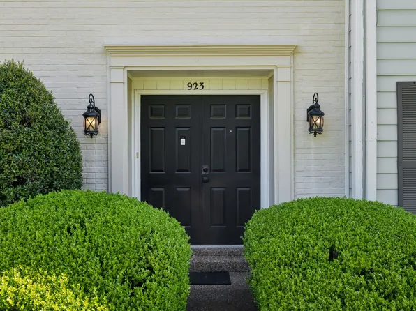 923 Todd Preis Dr, Nashville, TN 37221